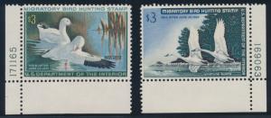 #RW33, RW37 VF-XF OG LH WITH PLATE NOs CV 4165 AU559