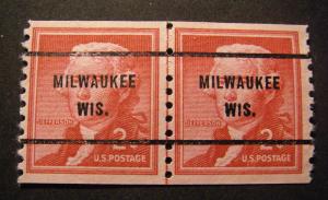 Precancel - Scott 1055 - Line Pair - WI - MILWAUKEE