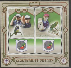 SCOUTS & BIRDS perf sheet containing 2 values & 2 labels mnh