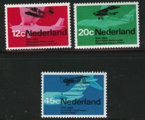 Netherlands Scott 455-457 MH* 1969 Airplane set