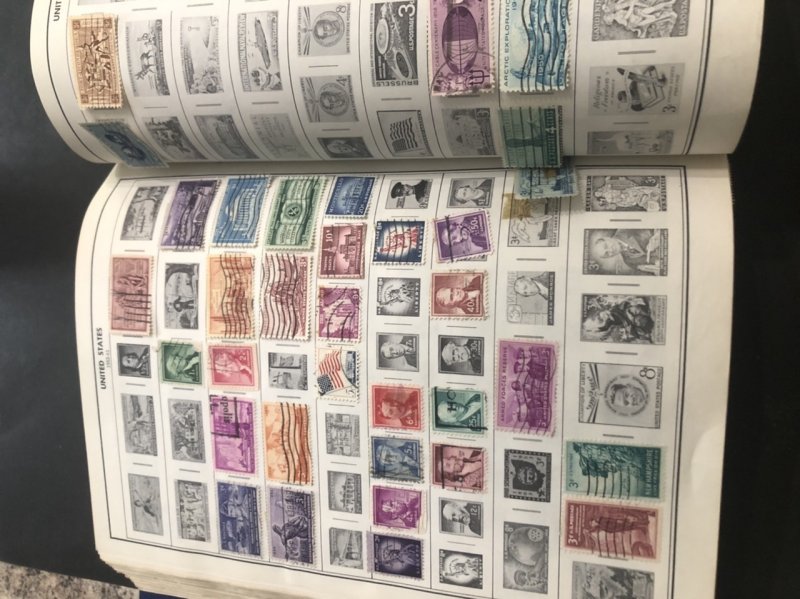 STATESMAN DELUXE STAMP ALBUM Lots Of Nice Stamps Might Find Some Gems