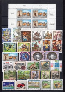 AUSTRIA 1999 COMPLETE YEAR SET OF 30 STAMPS & 2 SHEETS OF 4 & 8 STAMPS MNH
