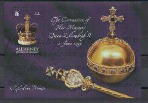 XG-Q947 ALDERNEY - QEII, 2003 Golden Jubilee MNH Sheet