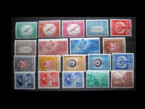 INDONESIA. 70 MNH. EARLY STAMP ISSUES LOT. ITEM: AMINDO5