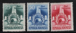 Indonesia 1955 War of Independence set Sc# 418-20 mint
