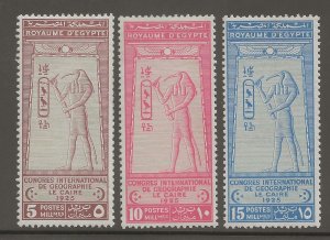 Egypt 105-07  1925  set 3  fine  mint hinged