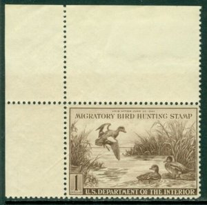 EDW1949SELL : USA 1942 Scott #RW9 Mint NH. Beautiful corner stamp. Retail $250. 