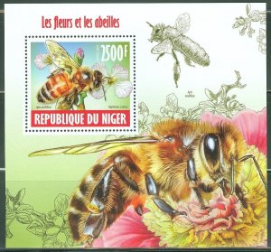 NIGER 2013 FLOWERS & BEES  SOUVENIR SHEET  MINT NH