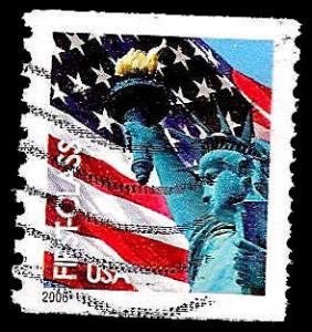 # 3967 USED FLAG AND STATUE OF LIBERTY