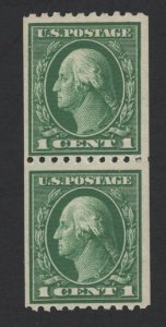 United States MINT Scott Number 441 COIL PAIR MNH VF - BARNEYS