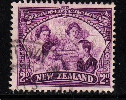 New Zealand  #250 The Royal Family  - Used 