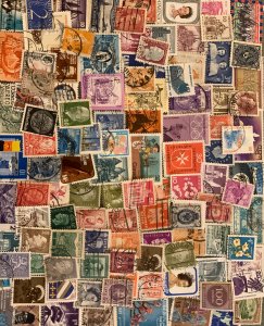 World Mixed Collection Mint + Used 100+ Items Good Value       (WM10)