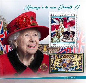 NIGER - 2022 - Queen Elizabeth II Hommage - Perf Souv Sheet -Mint Never Hinged