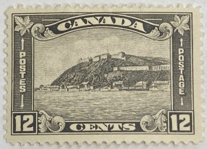 CANADA 1930-31 #174 King George V 'Arch/Leaf' Issue - MH (CV 35$ +)