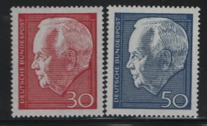 GERMANY 974-975 MNH  SET