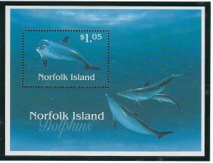 Norfolk Is 623 MNH 1997 Dolphins souvenir sheet (ak3447)