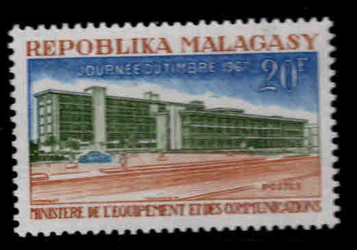 Madagascar Scott 402 MH* 1967 stamp