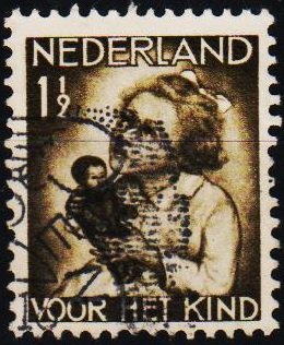 Netherlands. 1934 1 1/2c+1 1/2c S.G.443 Fine Used