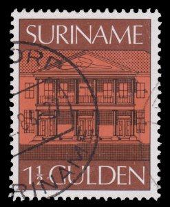 SURINAME 1975 STAMP. SCOTT # 437. USED.