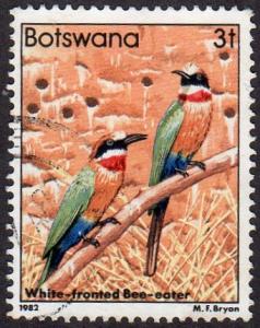 Botswana 305 - Used - 3t White-fronted Bee-eater (1982) (cv $ 2.25) (2)