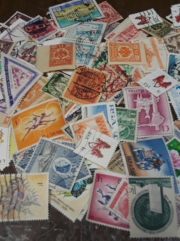 World Stamps/ Mint & Used on/Off Paper 500 mixed