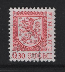 Finland   #557  used  1977  coat of Arms  30p