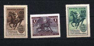 RUSSIA/USSR 1956 SPORTS/HORSE RACES SET OF 3 STAMPS MNH