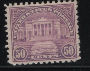 US  701  MINT HINGED    AMPHITHEATRE