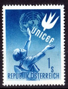 Austria 1949 Sc#559 UNICEF (UN) CHILD WELFARE Single MNH Small defect in the gum