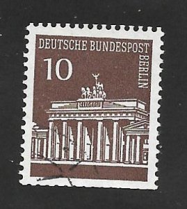 German Occupation Berlin 1966 - U - Scott #9N251