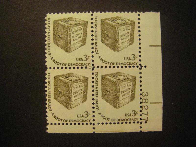 Scott 1584, 3c Ballot Box, PB4 #38277 LR, shiny gum, MNH Americana Beauty