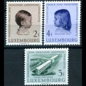 LUXEMBOURG 1957 - Scott# 326-8 Children Clinic Set of 3 NH