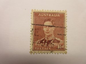 AUSTRALIA  Scott 168, WMK 228, PERF 13.5X14 USED Cat $5.75