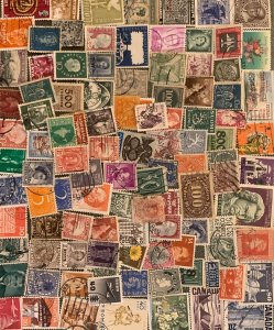 World Mixed Collection Mint + Used 100+ Items Good Value       (WM11)