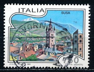 Italy #2033 Single Used