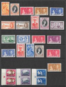 BRITISH COLONIES (444) Omnibus Set Stamps MNH/VLH