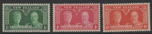 NEW ZEALAND SG573/5 1935 SILVER JUBILEE MTD MINT 