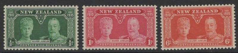 NEW ZEALAND SG573/5 1935 SILVER JUBILEE MTD MINT 