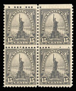 United States, 1930-Present #696 Cat$31.50, 1931 15c gray, block of four, top...