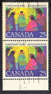 CANADA  SC# 743 USED PAIR 25c 1977 CHRISTMAS   SEE SCAN
