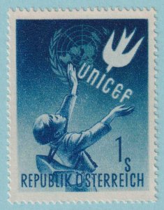 AUSTRIA 559  MINT NEVER HINGED OG ** NO FAULTS EXTRA FINE! - ZRW