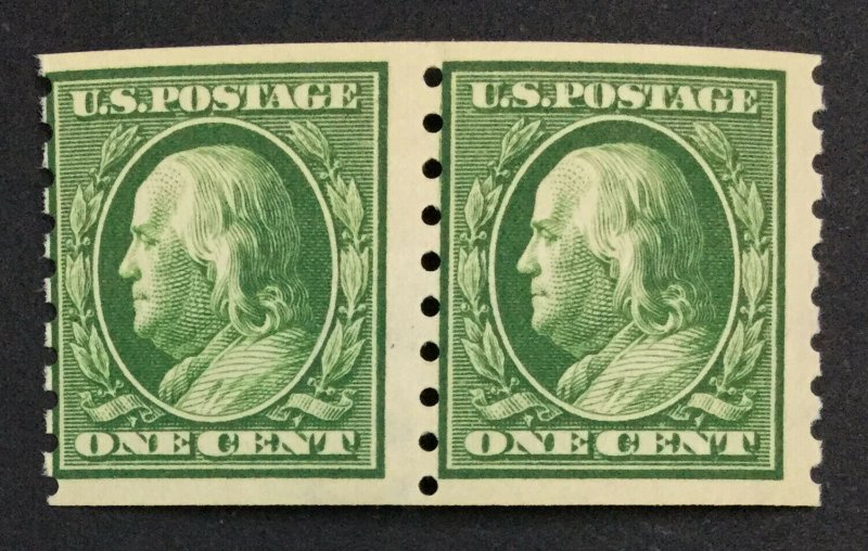 MOMEN: US STAMPS #392 COIL PAIR MINT OG NH LOT #43802