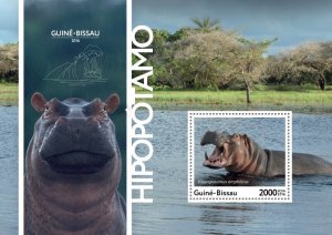 GUINEA BISSAU - 2016 - Hippos - Perf Souv Sheet - Mint Never Hinged