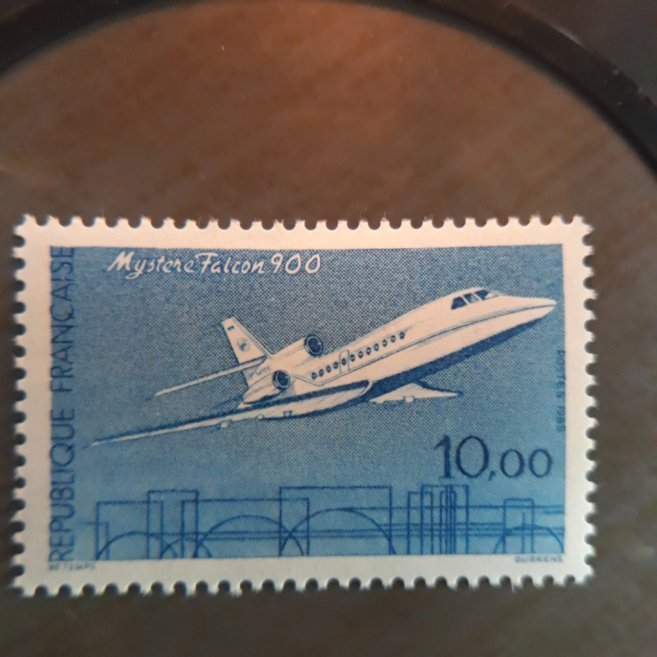 France 1980     1985  VF NH