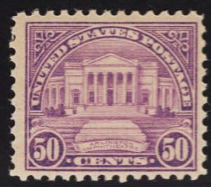 US #570 50c Lilac Arlington Ampitheater MINT NH OG SCV $70