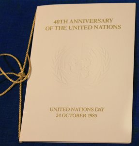 United Nations 40th ANNIVERSARY folder with cancelled stamps Oct 24 1985