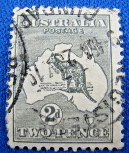 AUSTRALIA 1913  -  SCOTT #3  -  USED