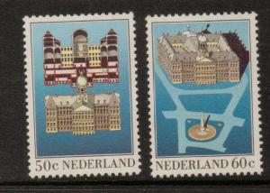 NETHERLANDS SG1408/9 1982 ROYAL PALACE MNH