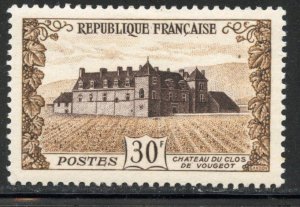 France # 670, Mint Never Hinge
