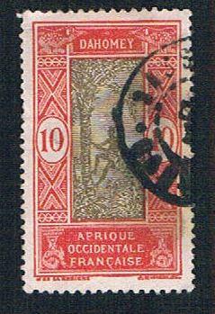 Dahomey 49 Used Man climbing Oil Palm (BP09914)